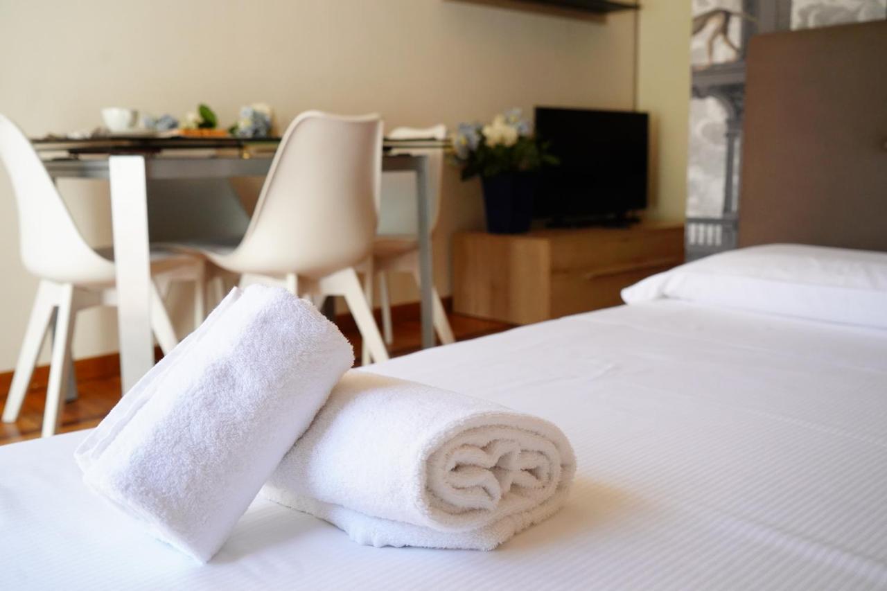 Mombello Loft Sanremo Bagian luar foto